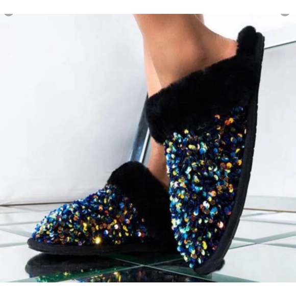 UGG Australia Shoes - Like New UGG Australia Scuffette II Stellar Sequin Slip on Slippers Black